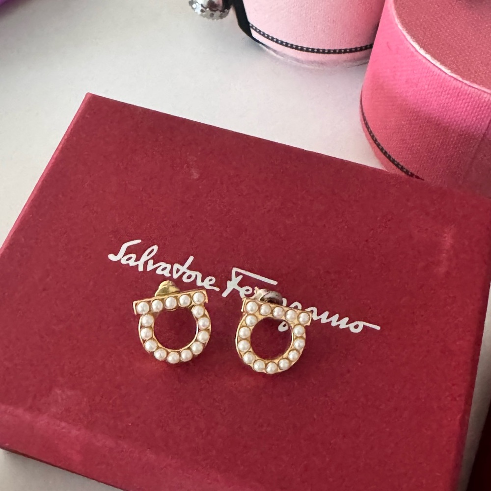 Salvatore Ferragamo Gold Earrings with Pearls